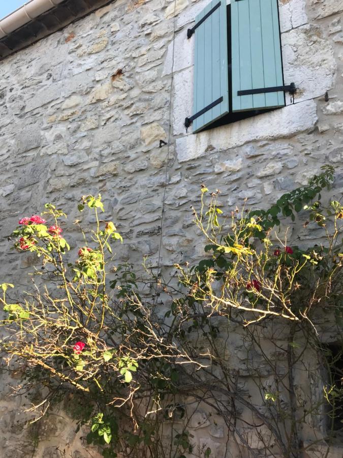 Le Mas Du Paradis Bleu Saint-Andre-de-Cruzieres Exterior foto